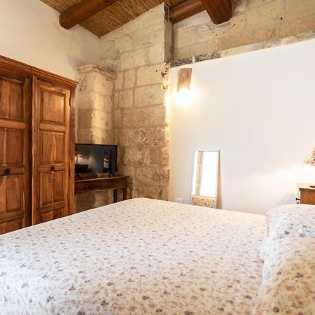 Masseria Torre Sant'Andrea メレンドゥーニョ エクステリア 写真