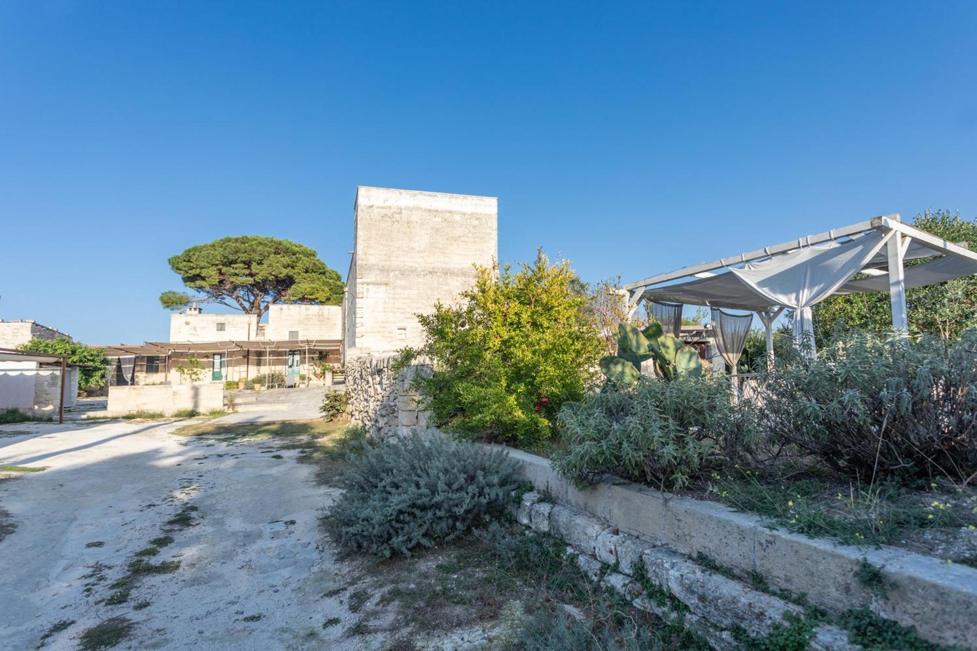 Masseria Torre Sant'Andrea メレンドゥーニョ エクステリア 写真